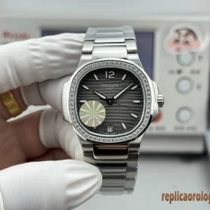 Patek Philippe Nautilus Grey Dial Diamond Bezel Replica Watches Bracelet Women Automatic Clone 1:1