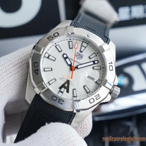 Tag Heuer Aquaracer Quadrante Bianco Orologi Replica Cinturino in Gomma Uomo Movimento Automatico Orologio Clone 1:1