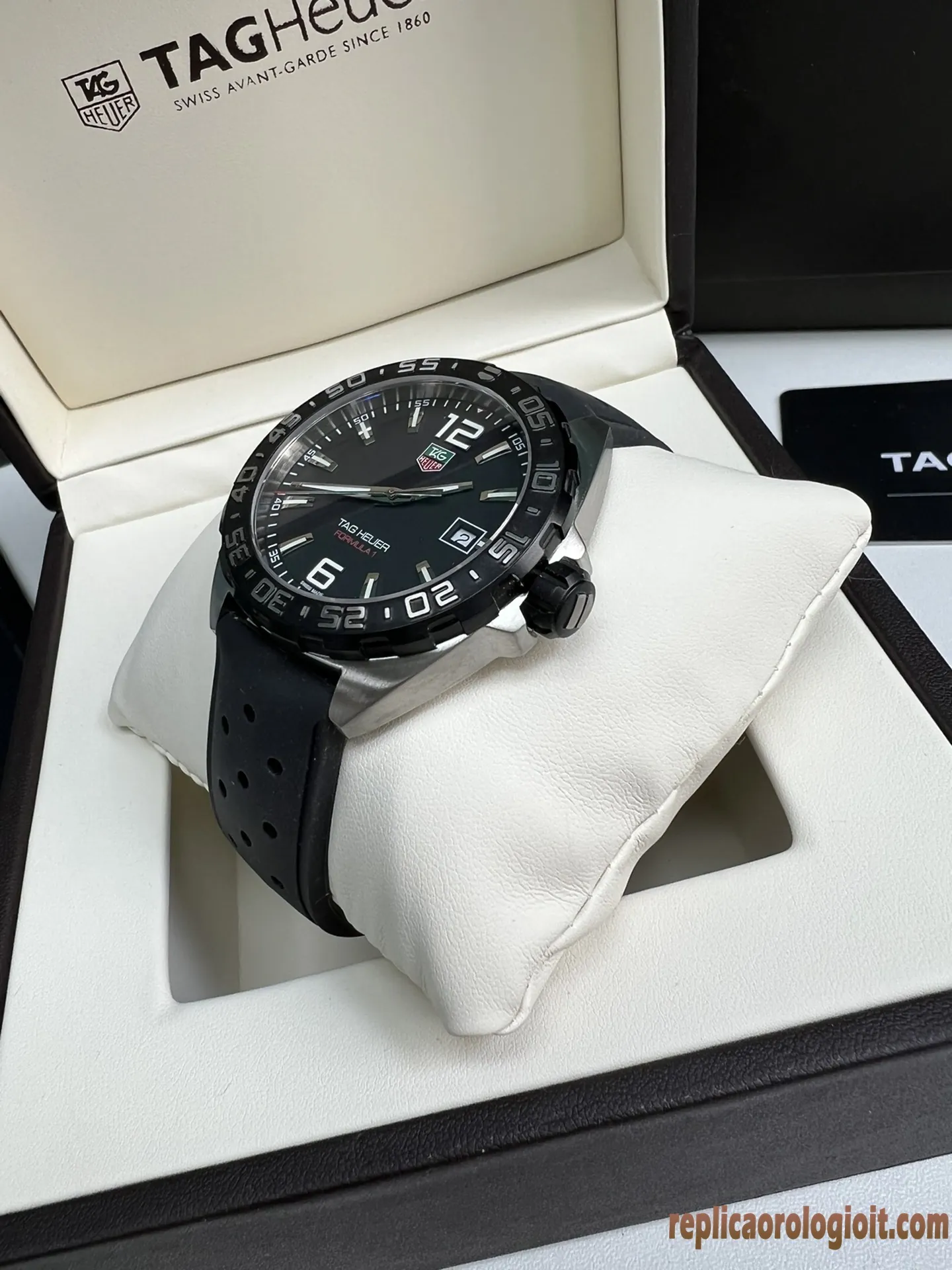 Tag Heuer Formula 1 Nero Lunetta Gialla Orologi Replica Cinturino in Gomma Uomo Movimento Automatico Orologio Clone 1:1 - immagine 2