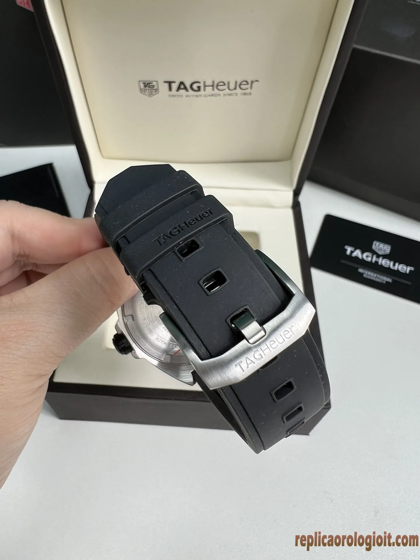 Tag Heuer Formula 1 Nero Lunetta Gialla Orologi Replica Cinturino in Gomma Uomo Movimento Automatico Orologio Clone 1:1 - immagine 4